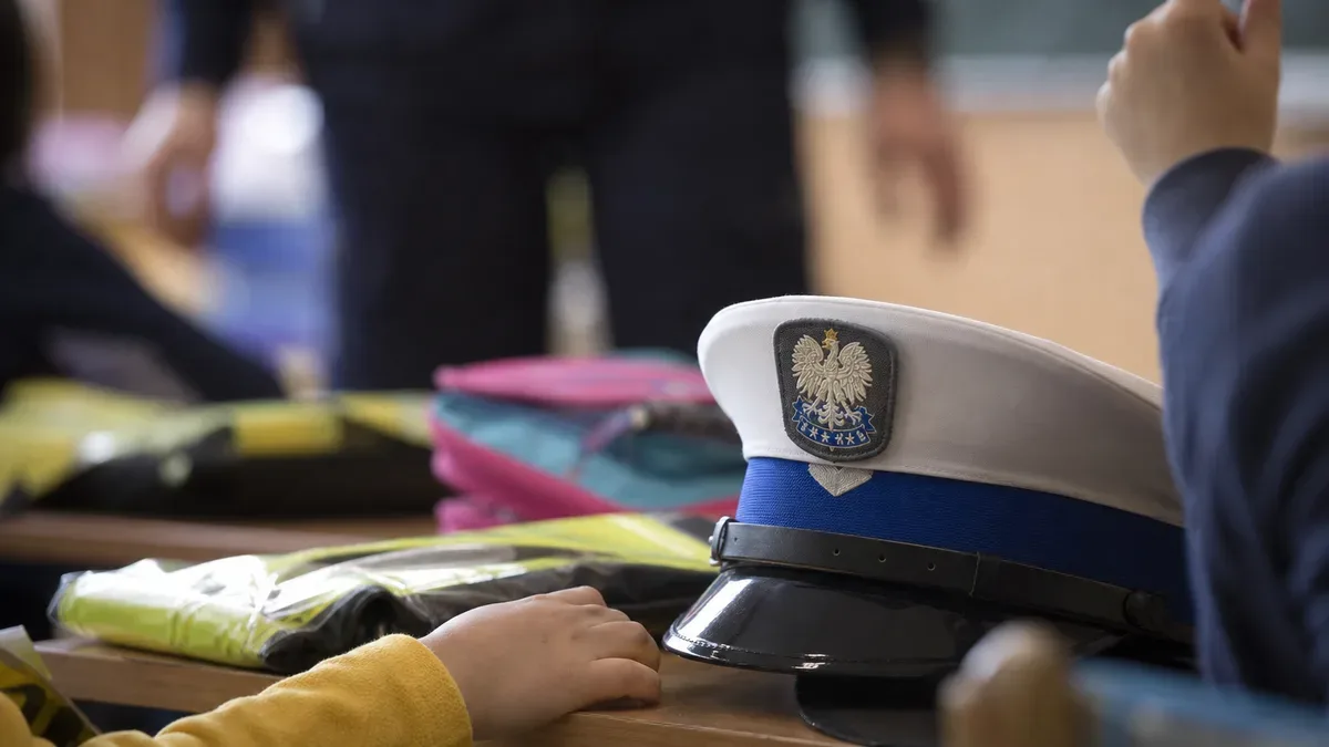 Około 200 uczniów w Winiarach usłyszało, gdzie kończy się żart