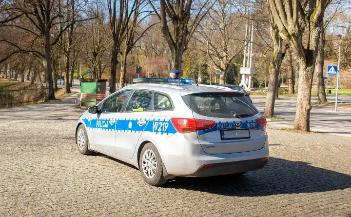 Dwaj 15-latkowie na jednej hulajnodze - skończyło się śmigłowcem LPR