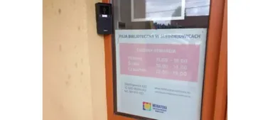 Do biblioteki w Śledziejowicach wejdziesz po jednym dzwonku
