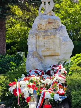 Dwa pomniki, jedna pamięć. Wieliczka uczciła Porozumienia Sierpniowe