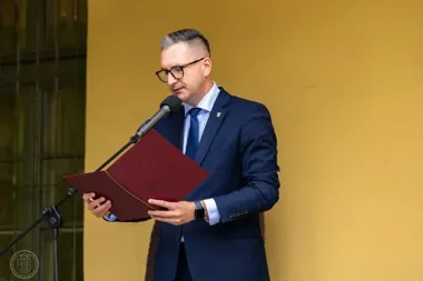 32 osoby zginęły w pierwszym bombardowaniu. Pamięć o wojnie w Wieliczce