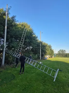 Nowe piłkochwyty na stadionie w Grajowie. Będzie bezpieczniej