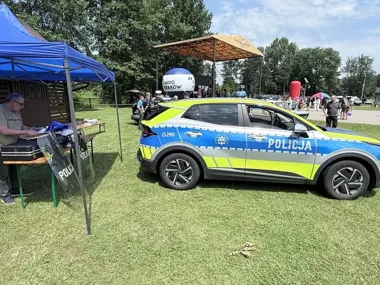 Motocykle, wozy i pokazy ratownicze - w Gdowie mówiono o bezpieczeństwie wakacji