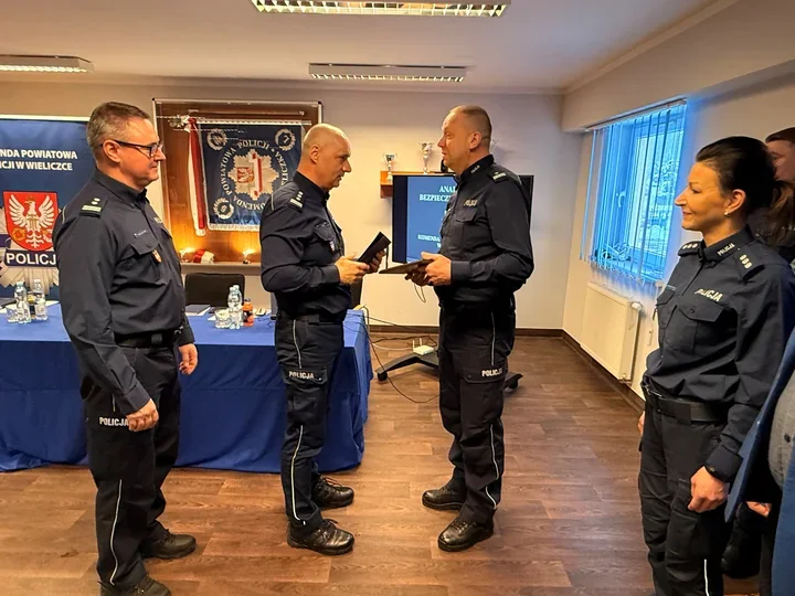 Po 26 latach - podinsp. z Gdowa przeszedł na emeryturę, pożegnanie w Wieliczce