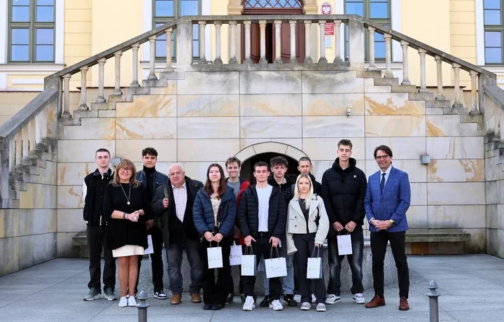 Uczniowie z Niepołomic zobaczyli, jak naprawdę działa powiat