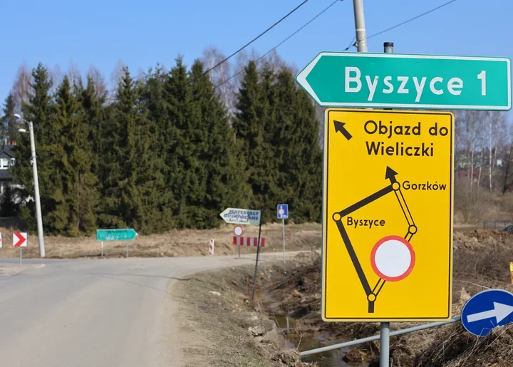Gorzków–Byszyce – przebudowa drogi za ponad **7 mln zł** ma poprawić bezpieczeństwo