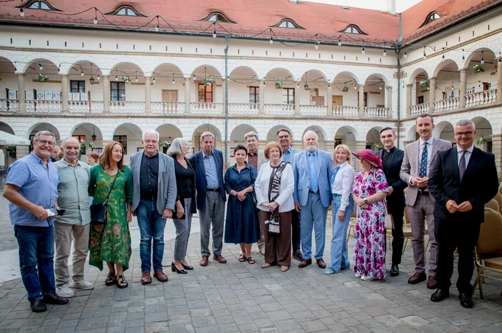 Była premier w Niepołomicach mówiła o Watykanie i kulisach polityki