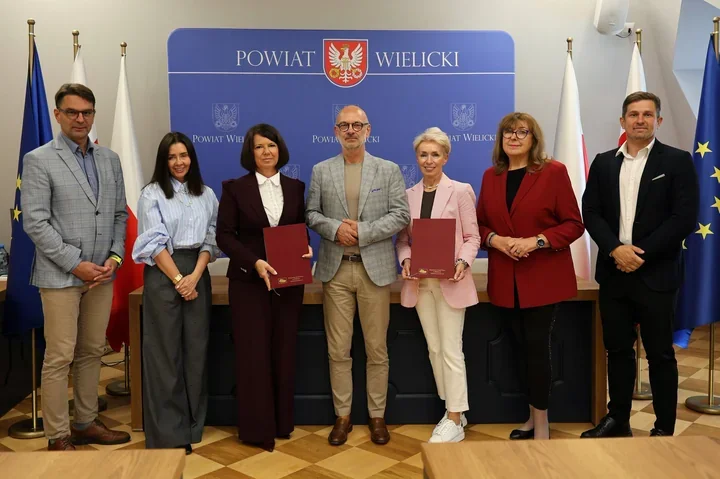 Psychiczne wsparcie i powrót do pracy. W Wieliczce rusza nowa współpraca